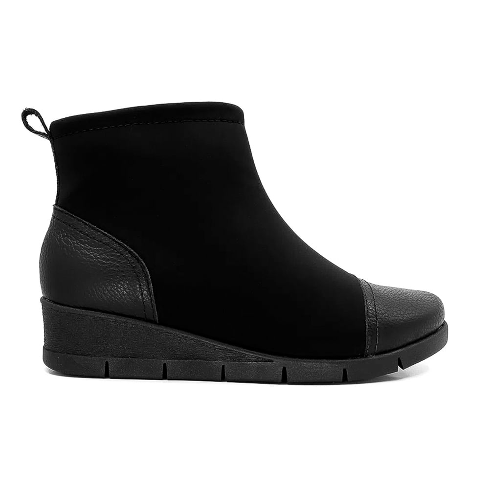 BOTA CASUAL CON DETALLES EN CUERO USAFLEX DELIA