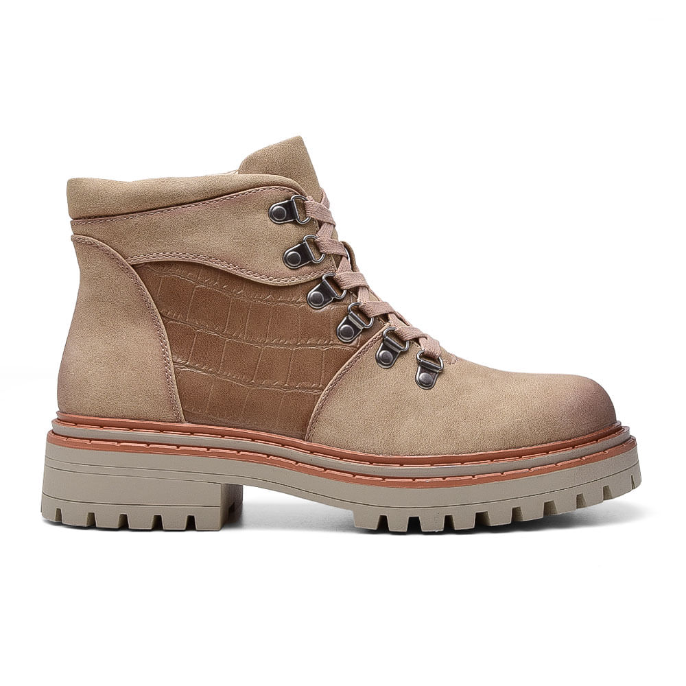 BOTA CASUAL KORIUM MECHI